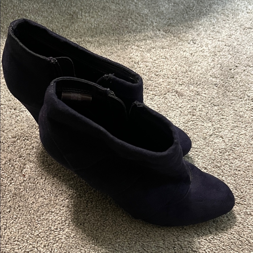 FIONI Dark Purple Ankle Booties – Women’s Size 8
